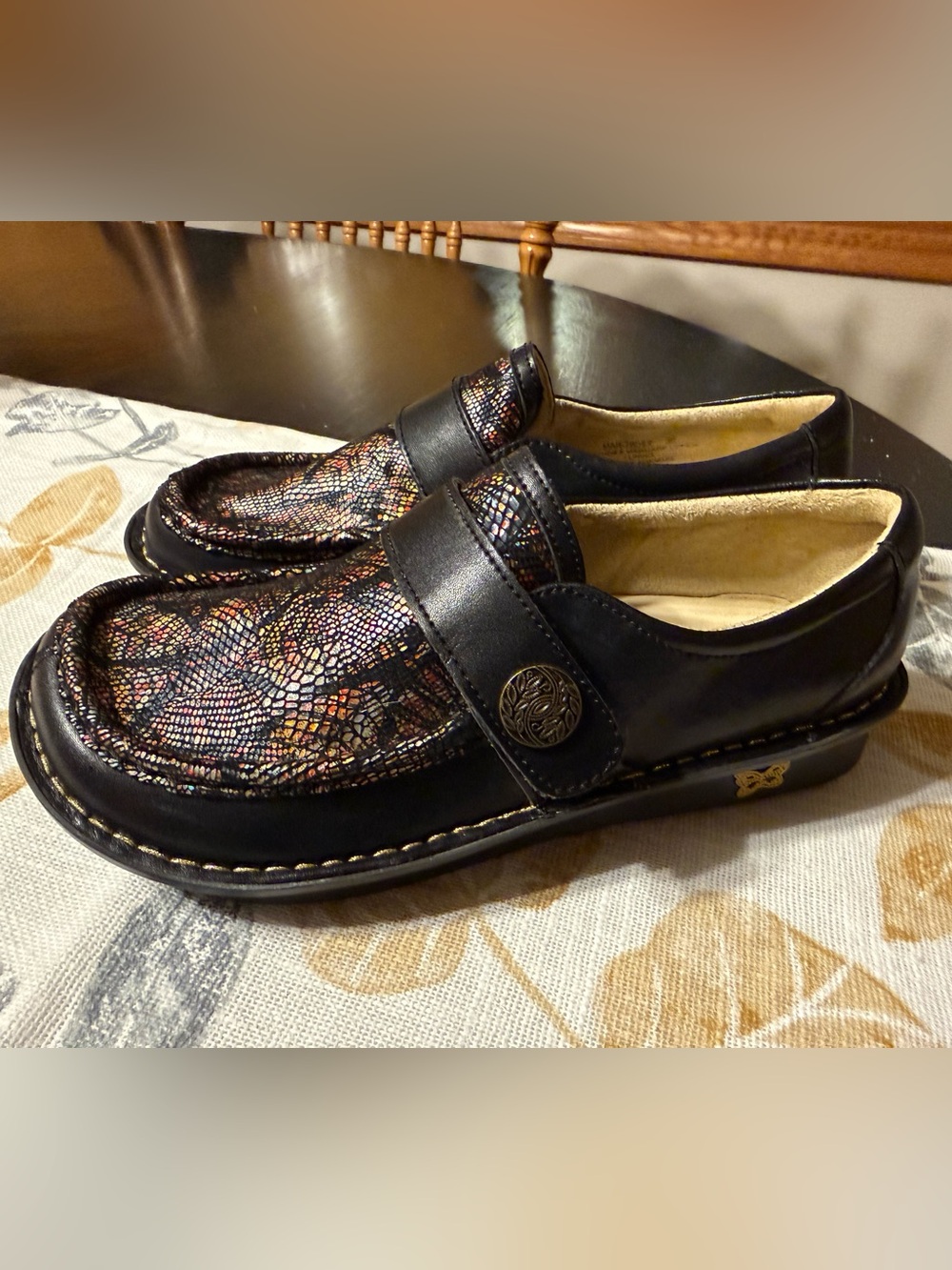 Alegria women’s Marie Clog slip-on, black leather, iridescent snake panels, 38,